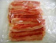 豚肉バラスライス　ハーフサイズ（アメリカ産）1kg入りシーラー包装。冷凍商品となります。