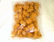 鶏から揚げ1kg入りシーラー包装。冷凍商品となります。